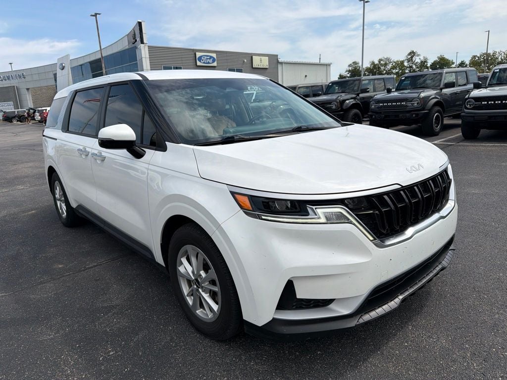 2022 Kia Carnival LX