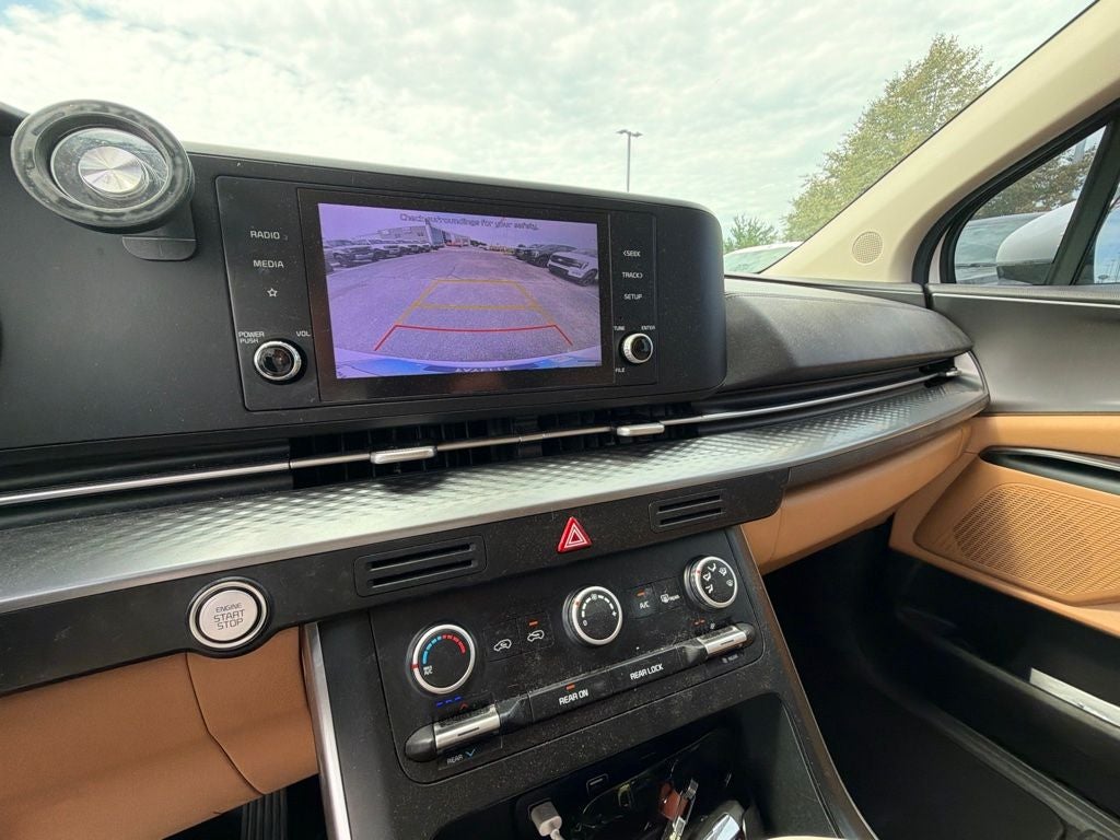 2022 Kia Carnival LX