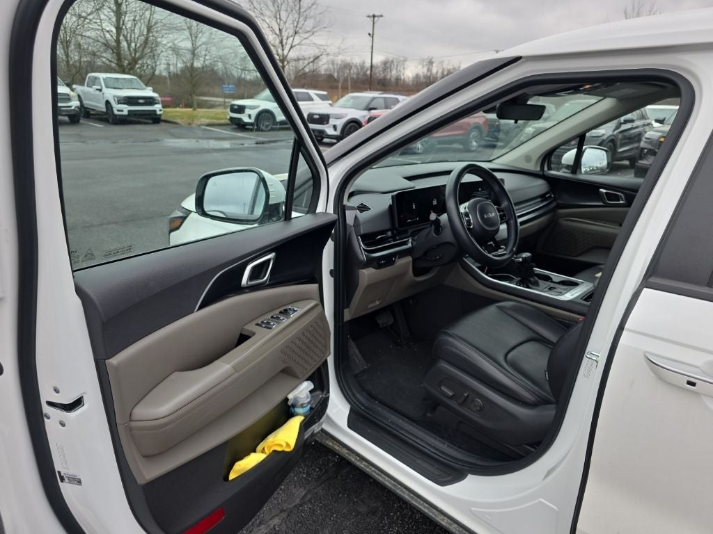 2025 Kia Carnival LXS