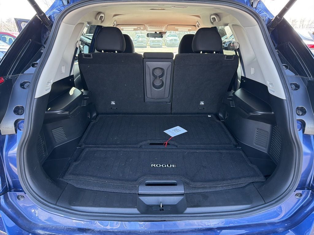 2020 Nissan Rogue SV