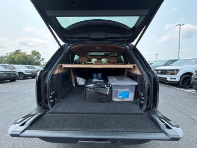 2024 Land Rover Range Rover SE