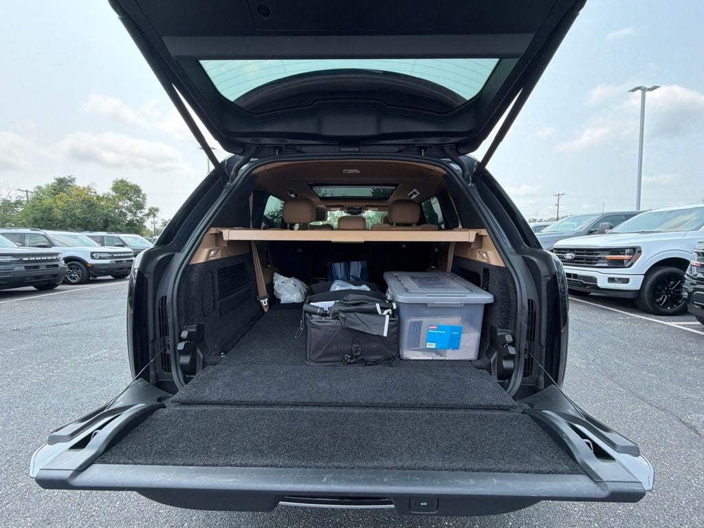 2024 Land Rover Range Rover SE