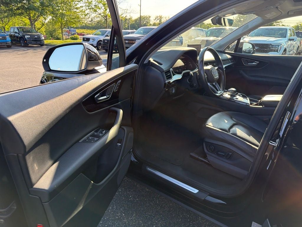 2019 Audi Q7 55 Premium Plus