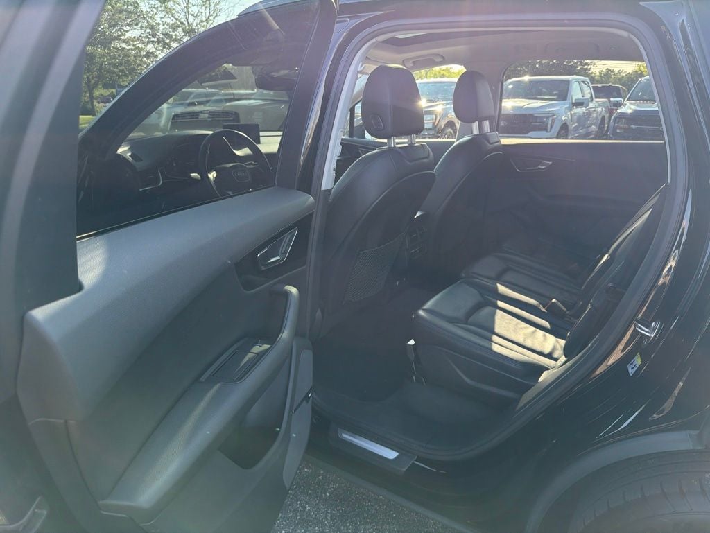 2019 Audi Q7 55 Premium Plus