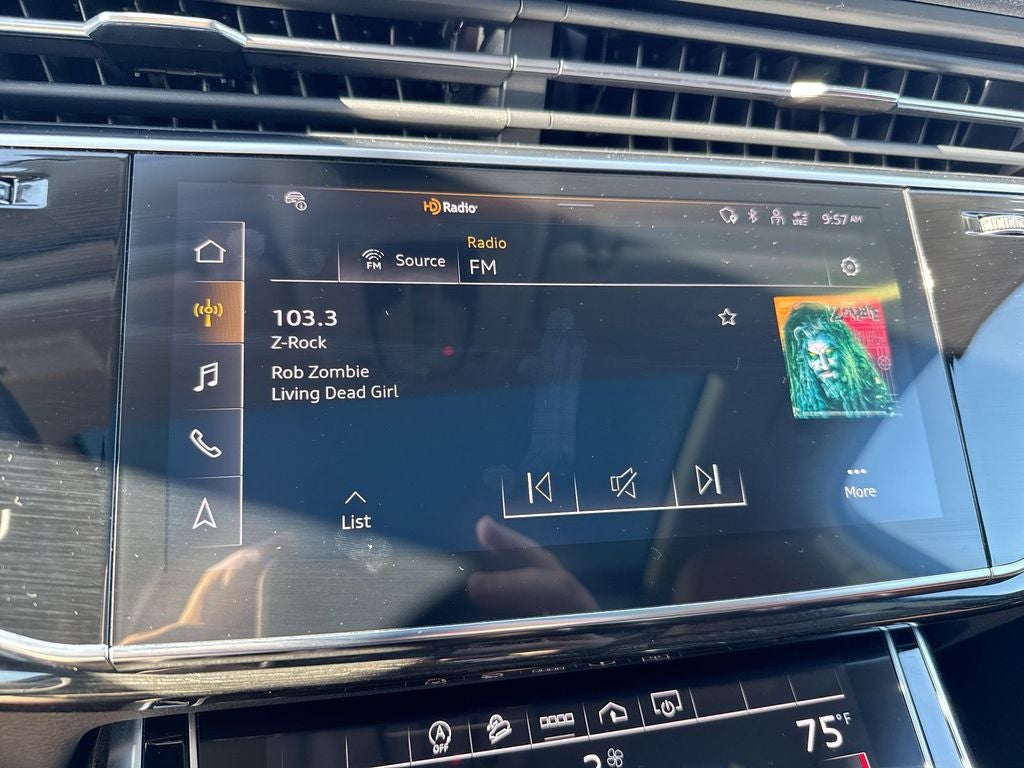 2024 Audi Q7 45 Premium Plus