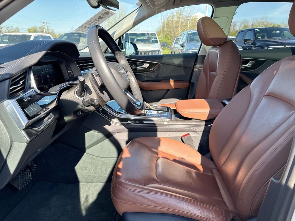 2024 Audi Q7 45 Premium Plus