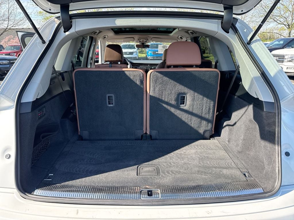 2024 Audi Q7 45 Premium Plus