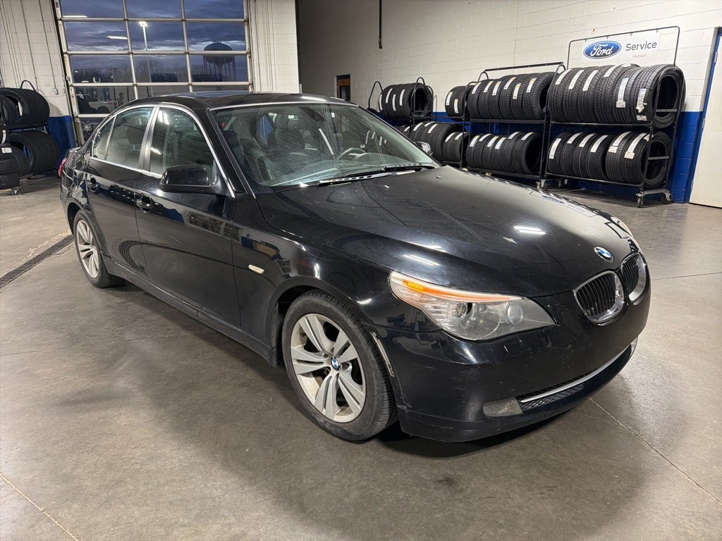 2010 BMW 5 Series 528i